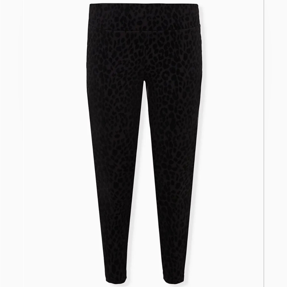 Torrid Studio Ponte Flocked Pull On Pixie Pant Leopard 1R NWT